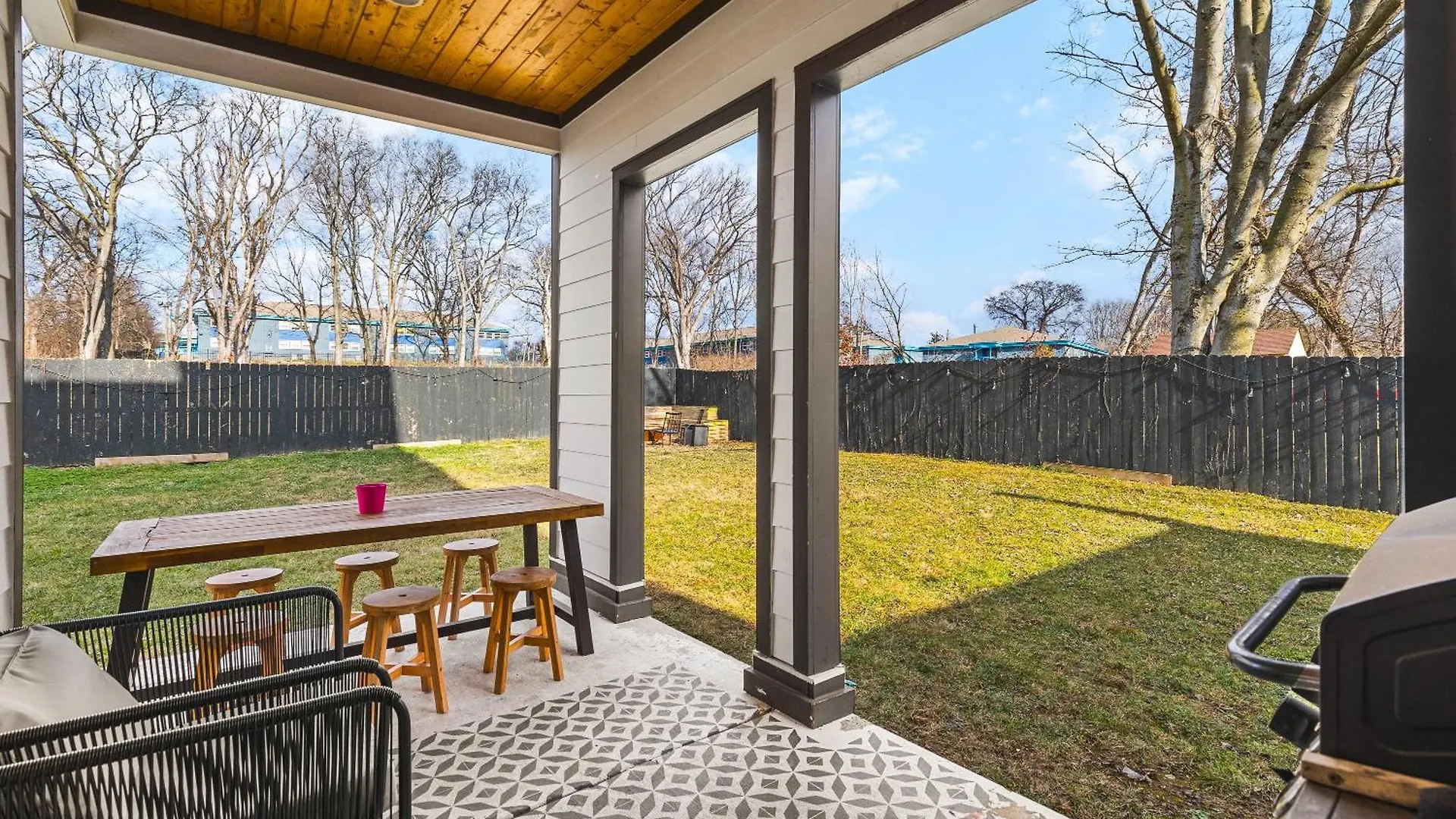 Modern Luxury Rooftop Deck, 3 Mi To Downtown Nashville 0*,  United States