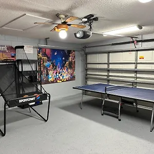 https://beautiful-waterfront-home-with-heated-pool.davenporthotels.org
